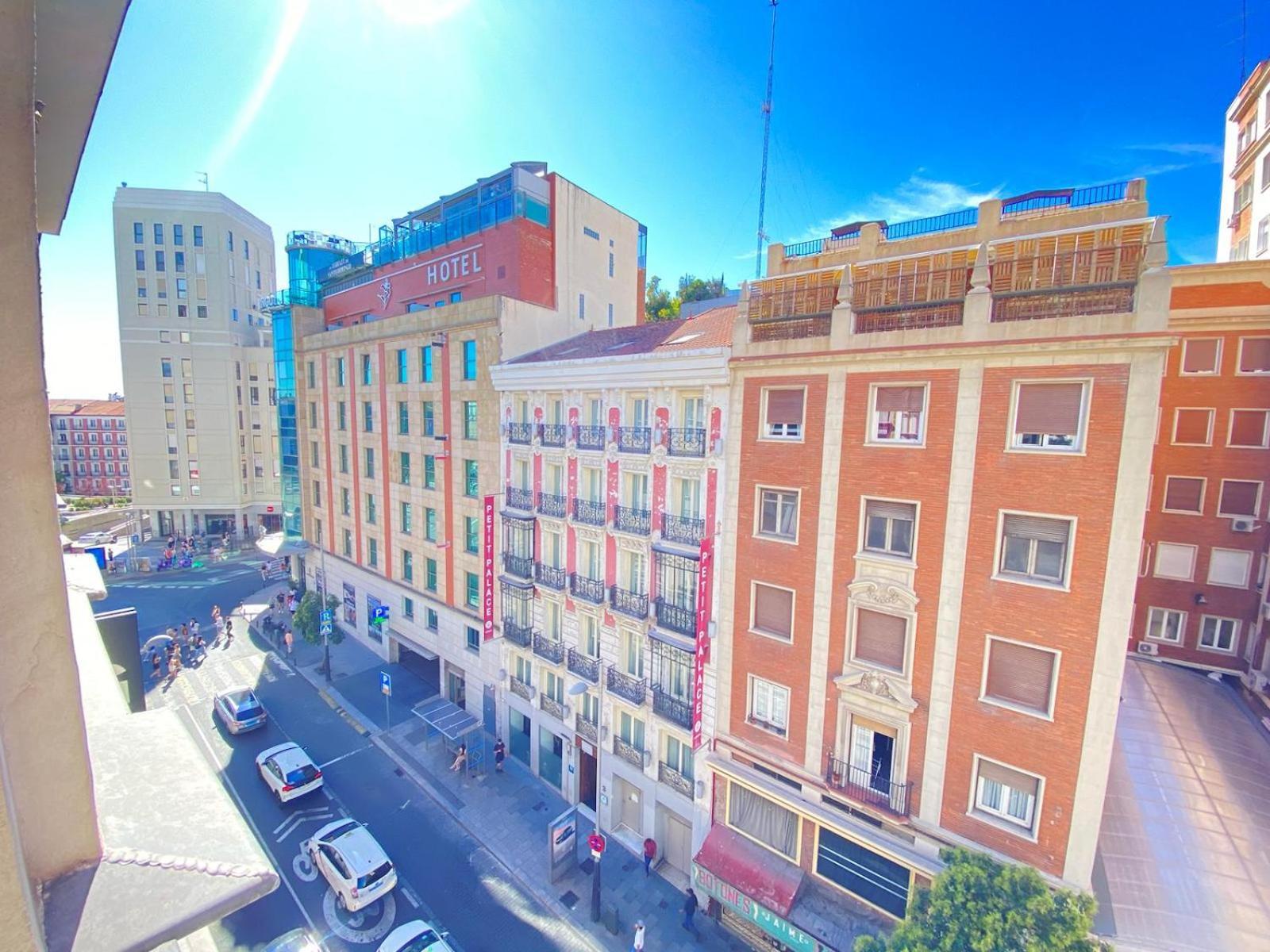 Estudios Gran Via Madrid Exterior photo